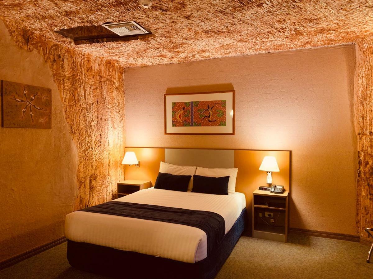 Desert Cave Hotel Coober Pedy Ngoại thất bức ảnh